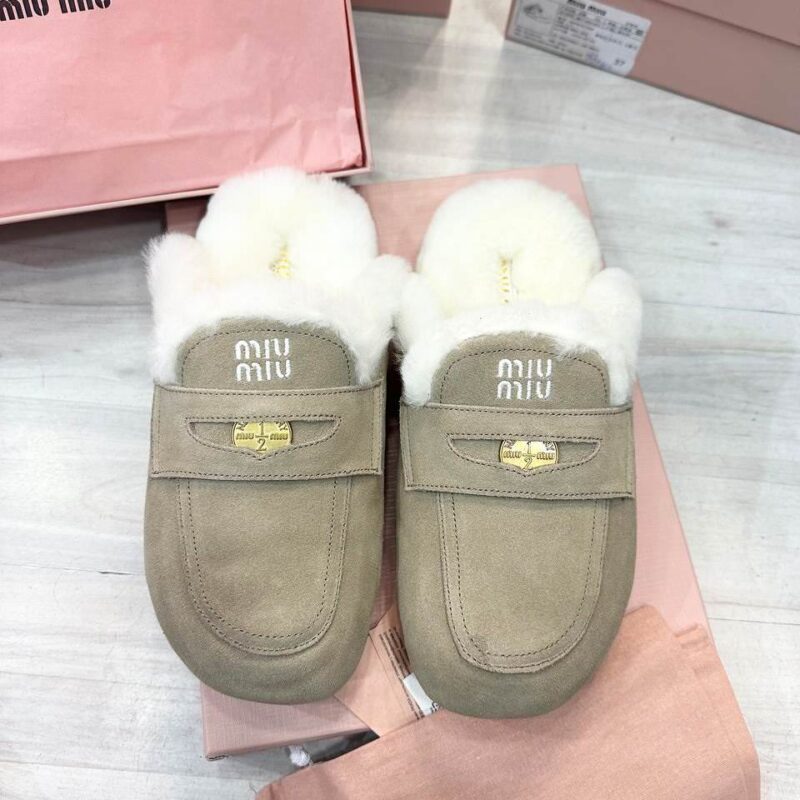 Одежда MIUMIU