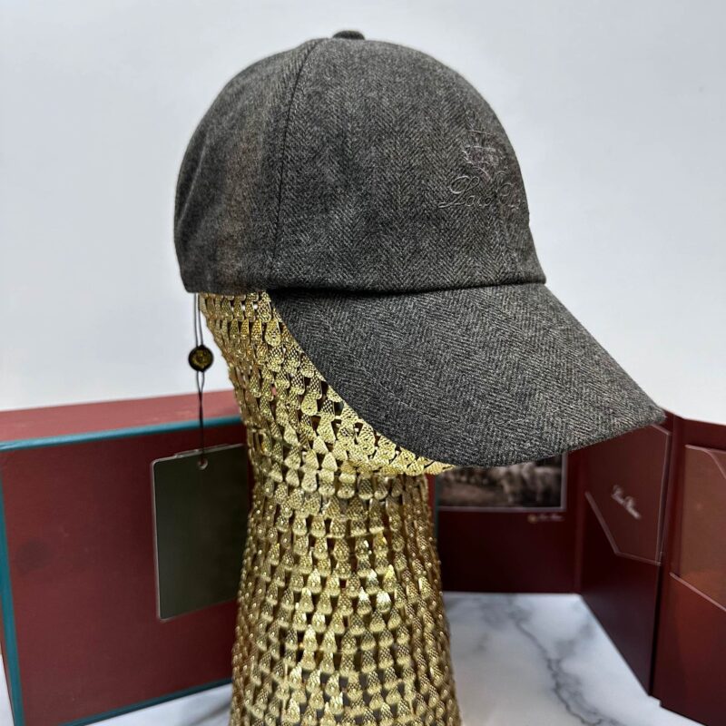 Бейсболка LOROPIANA