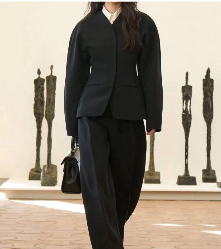 JACQUEMUS 20260202_165433